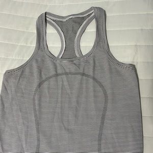 Lululemon tank size 6